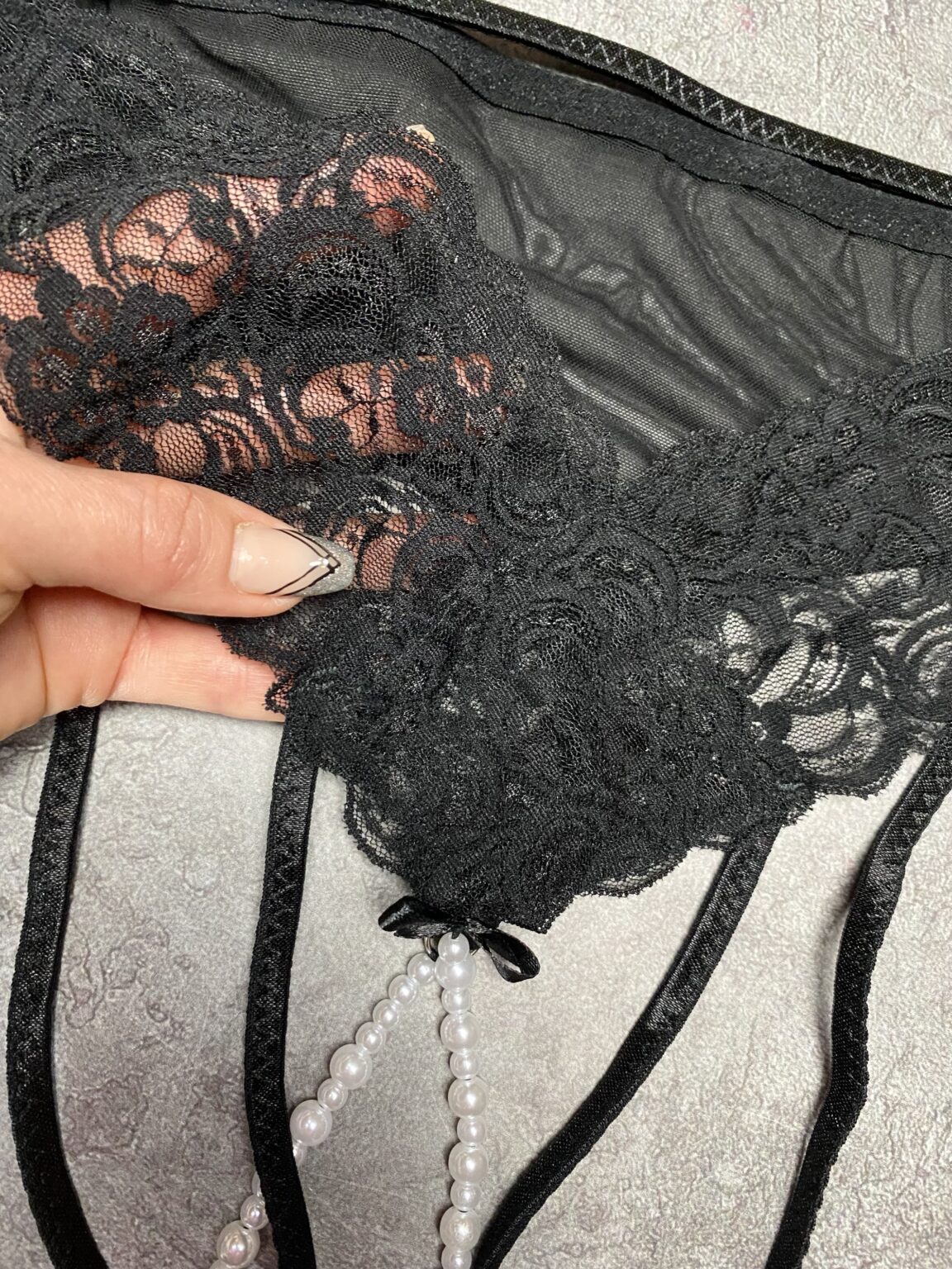 Black lace crotchless panties with pearls (handmade) - Miss Impreza